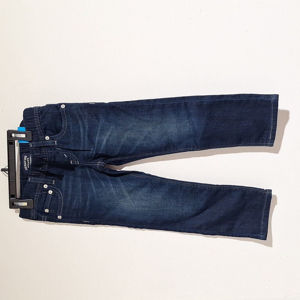 Signature by Levi Strauss Jean's NWT 5 Regular